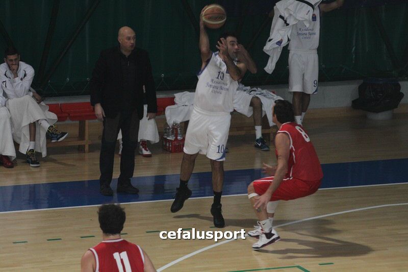 120129 Aquila 093_tn.jpg